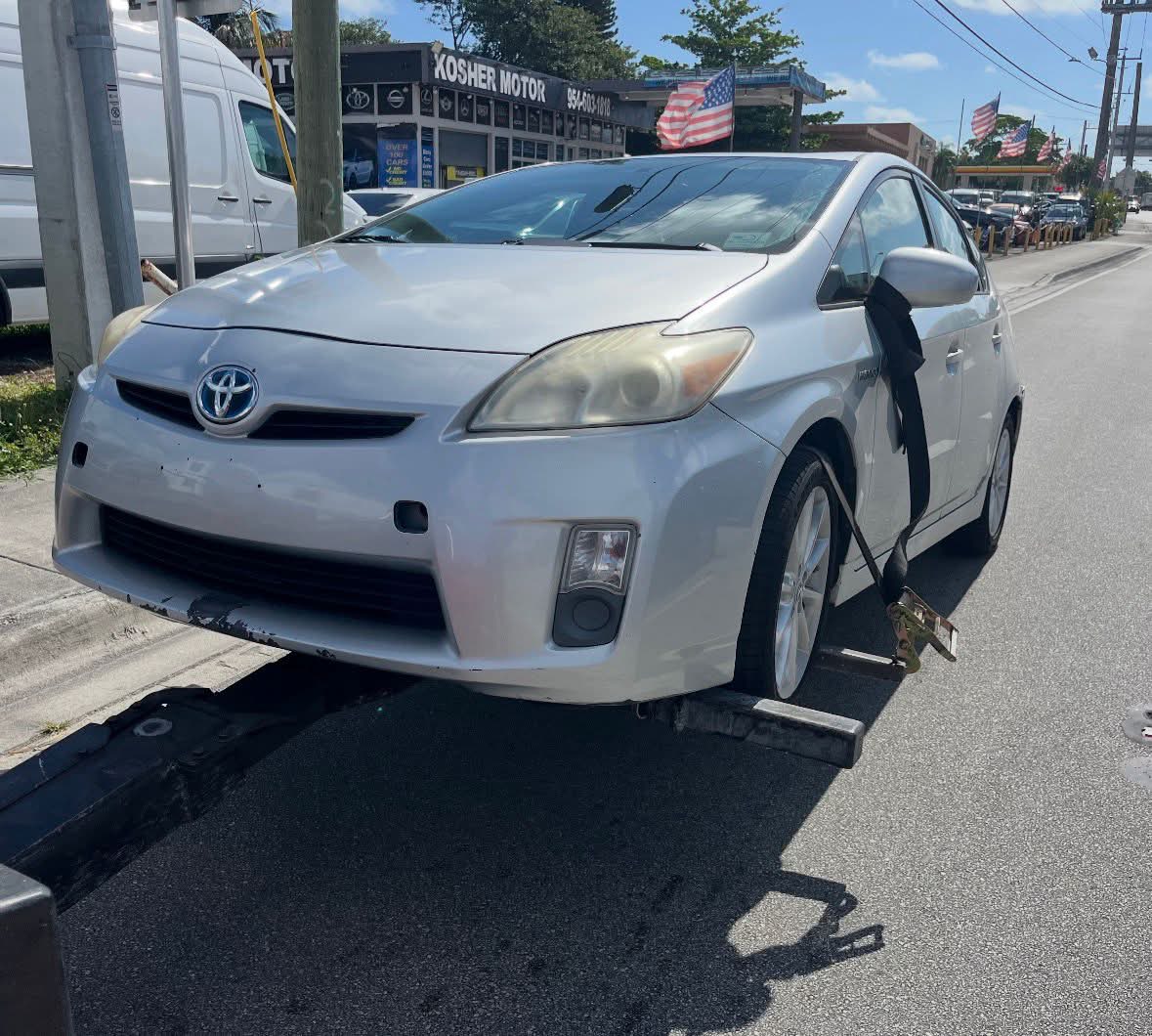 Junk Car Removal Tow Truck Miami - Junk Cars Fast